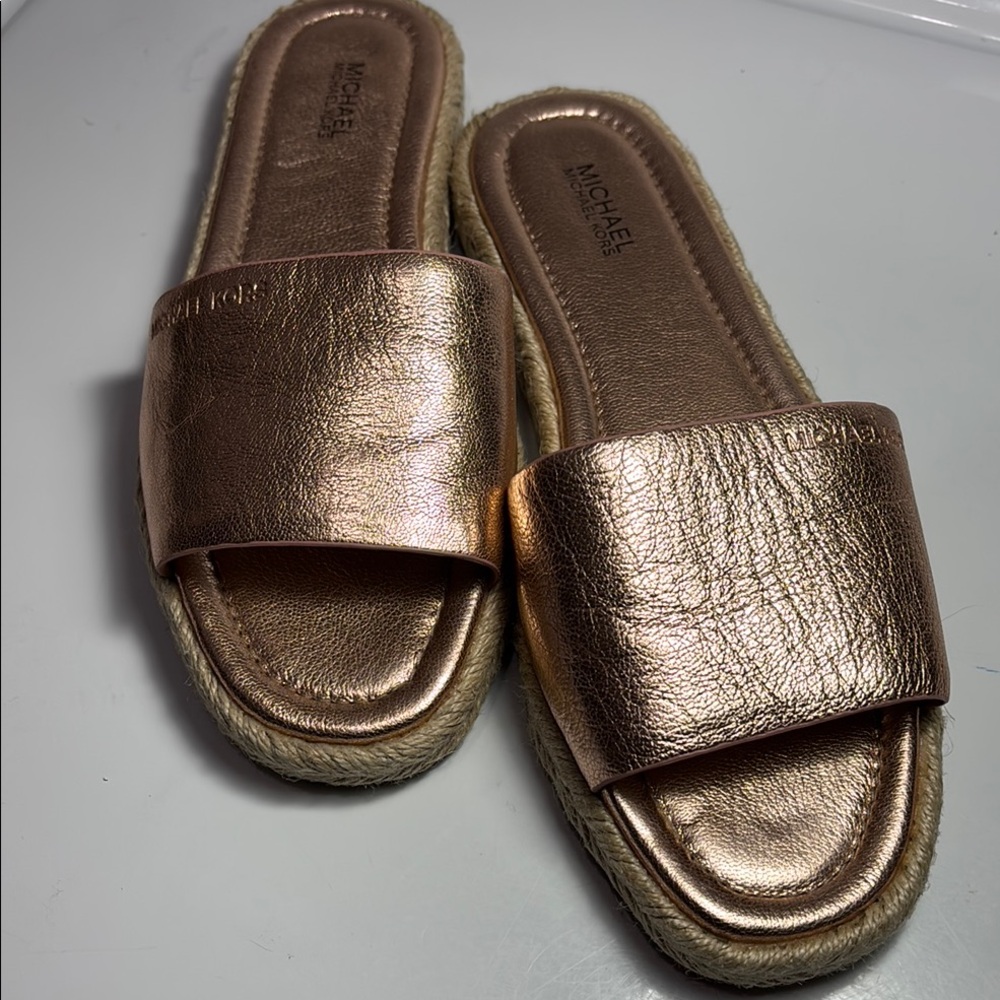 Micheal Kors brand metallic slide espadrille sandal Size 8